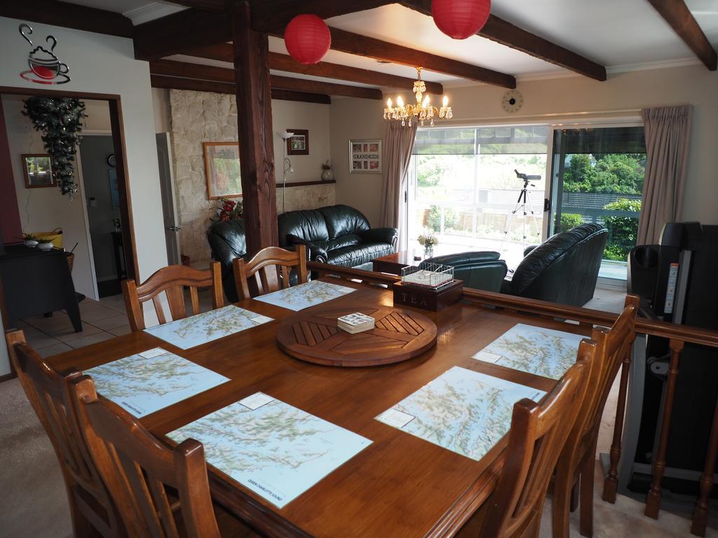 Sounds Vista B&B ピクトン エクステリア 写真